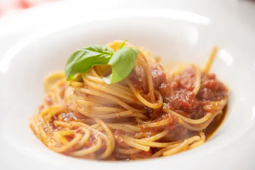 Spaghetti al pomodoro e basilico